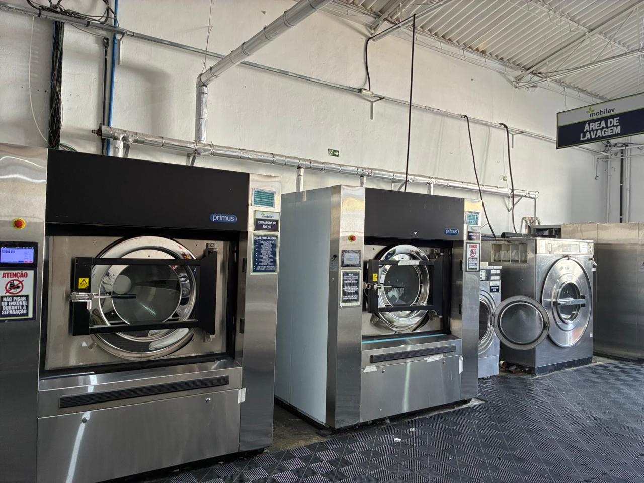 Máquinas de lavanderia industrial Mobilav